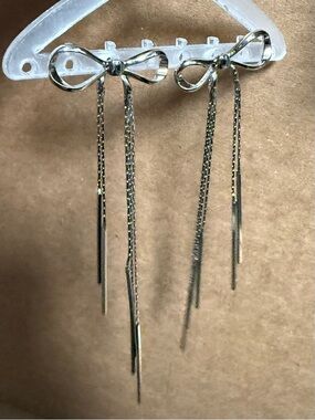 💙 Rock & Vibe Bow Gold or Silver Tone Earrings